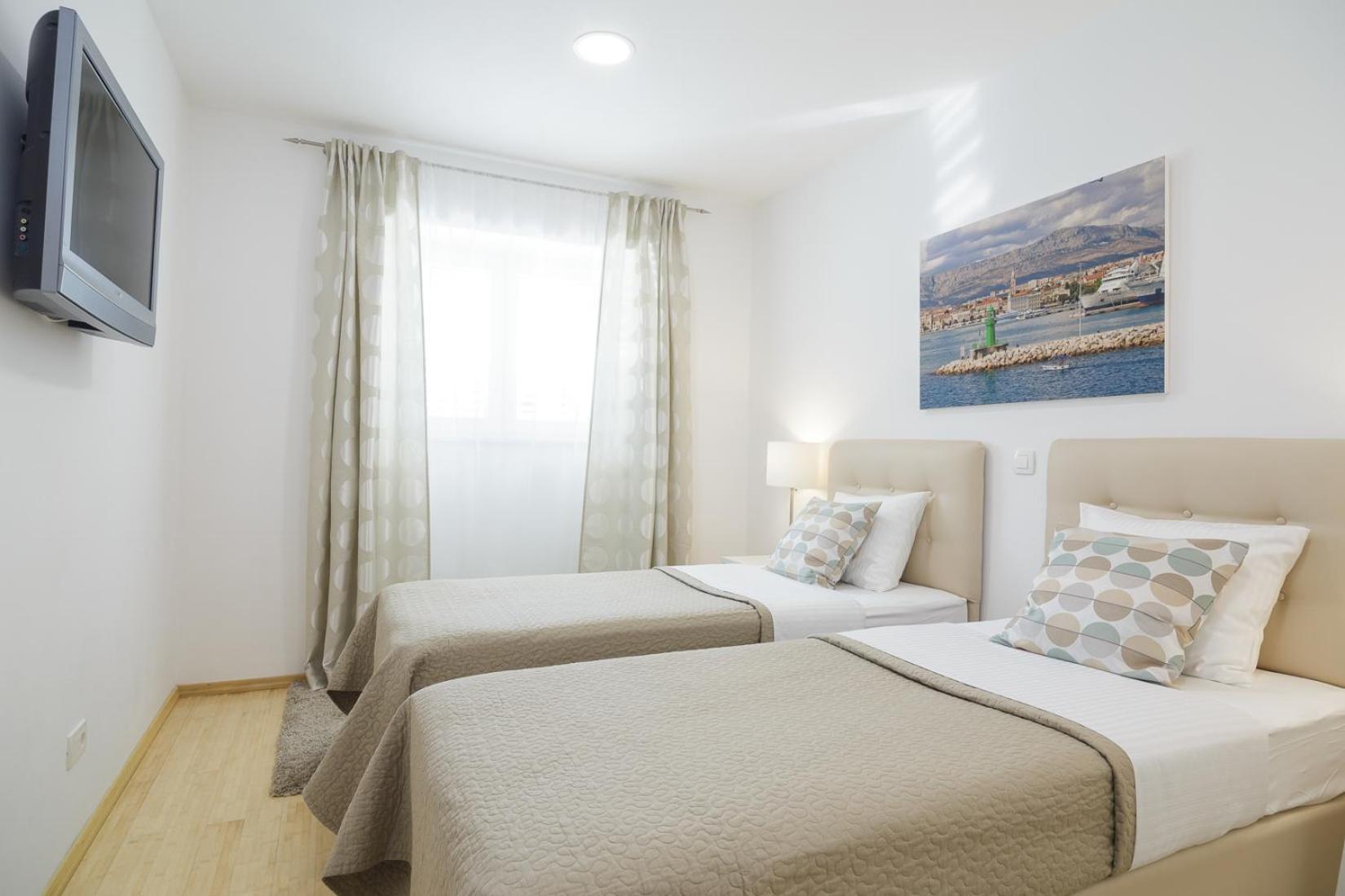 ספליט Holiday Home Aspalathos - With Free Parking, Near The Beach, A Few Minutes' Walking Distance To The Unesco Palace מראה חיצוני תמונה