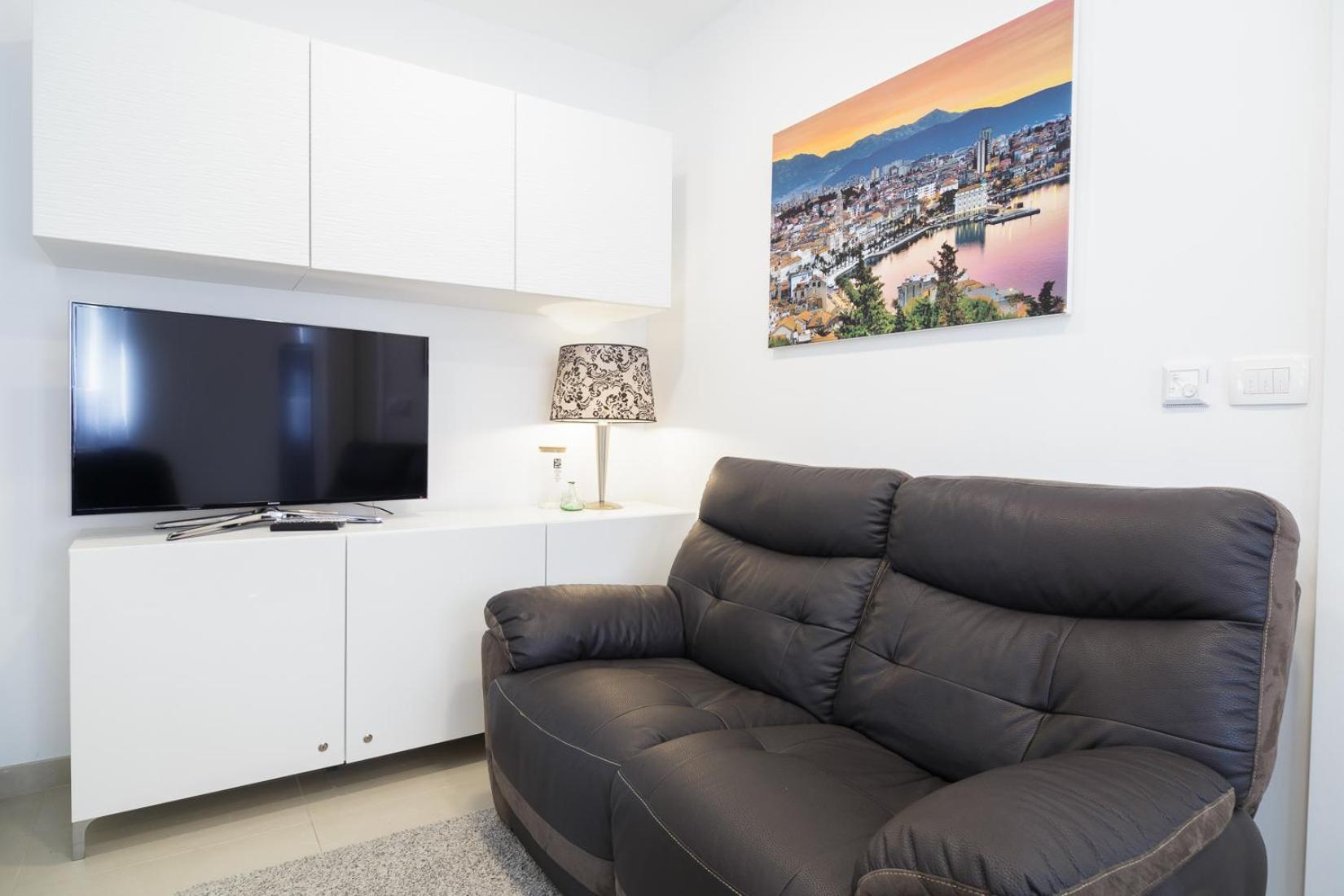 ספליט Holiday Home Aspalathos - With Free Parking, Near The Beach, A Few Minutes' Walking Distance To The Unesco Palace מראה חיצוני תמונה